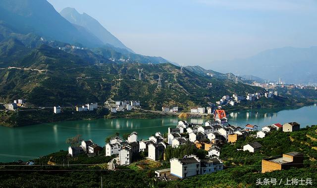 秭归郭家坝镇特色产业铺就致富路美丽乡村谱写振兴曲