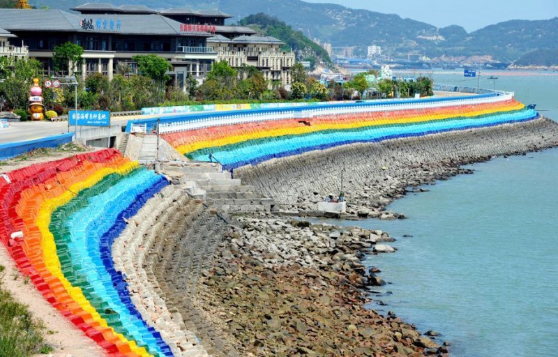 福建连江彩虹堤坝美如画
