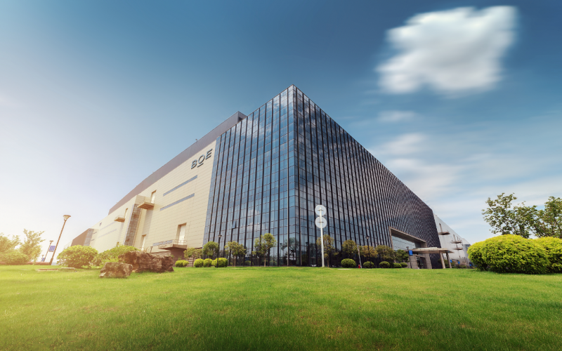 重庆京东方牢牢把创新抓在手里坚持科技创新助力显示半导体产业集群