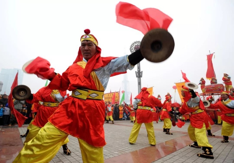 牌子锣鼓:据说唐玄宗李隆基将民间锣鼓音乐引入宫廷,依