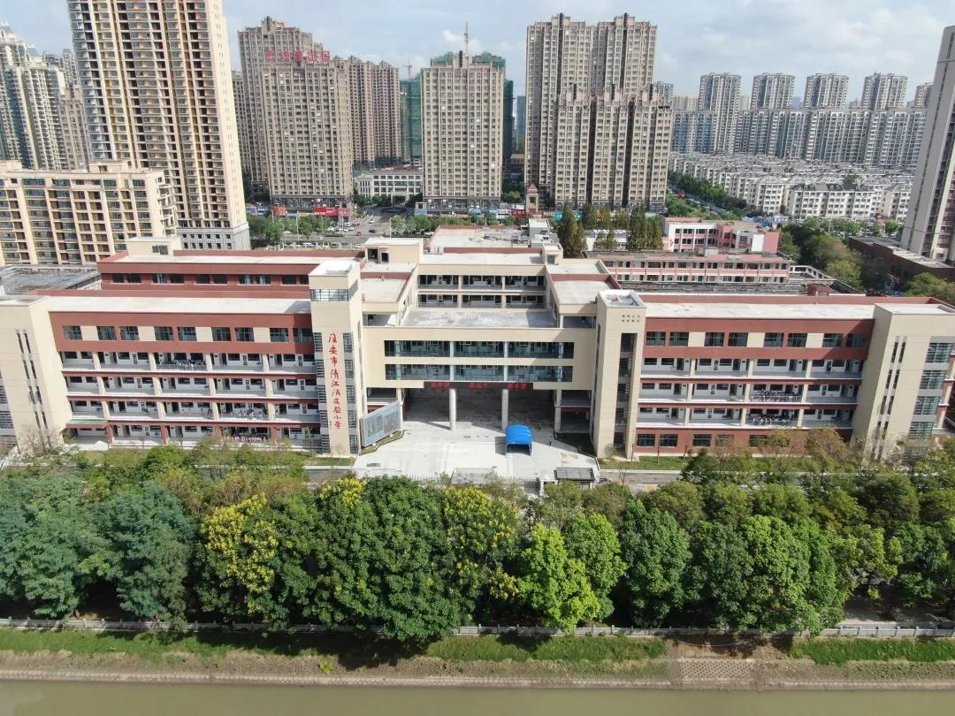 清江浦实验小学武墩幼儿园位于淮安市清江浦区武墩镇,总建筑面积5600