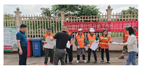 武汉市江夏区：改善人居环境人人参与 垃圾分类扮靓美丽乡村！