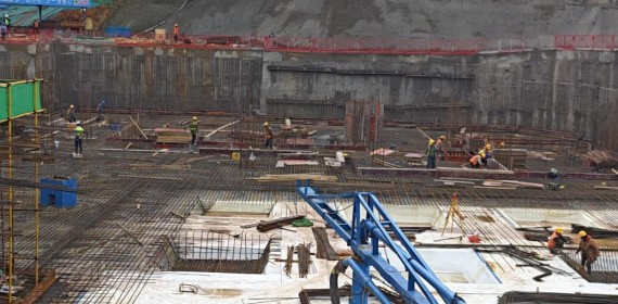 大科城项目1700方筏板顺利浇筑