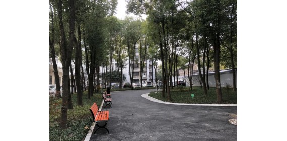 碧波路荒地变游园，荆州沙市城管变“方寸地”为“幸福地”